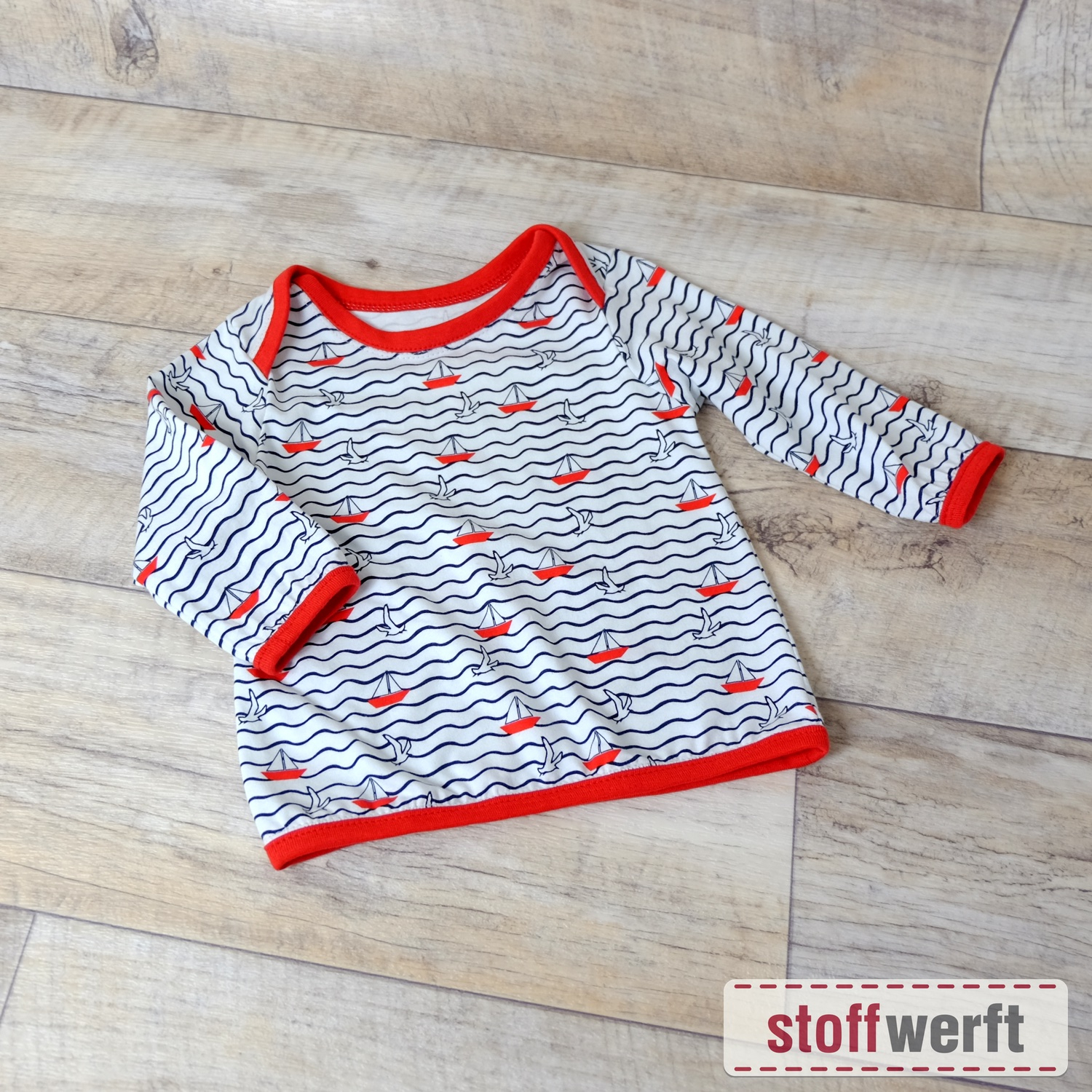 Baumwolljersey mit Booten und Möwen